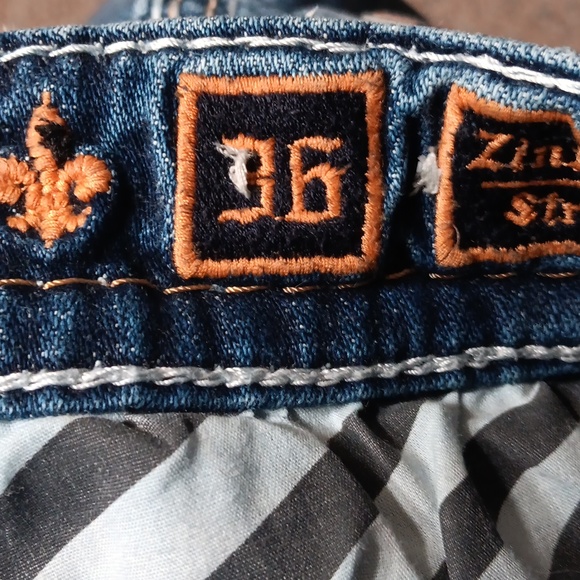 Rock Revival Jeans - Picture 6 of 6